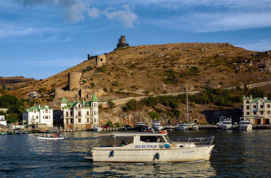 Genuezskaya Krepost' Chembalo, Sevastopol, Ukraine